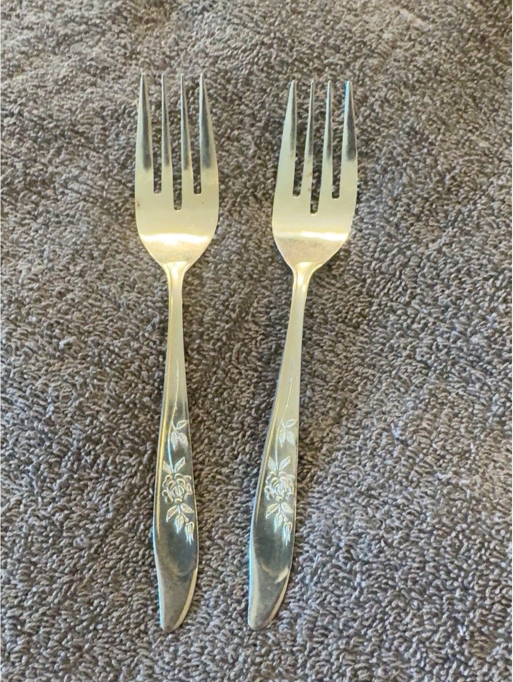 Vintage Silhouette Stainless Japan Floral Rose Forks Set of 2
